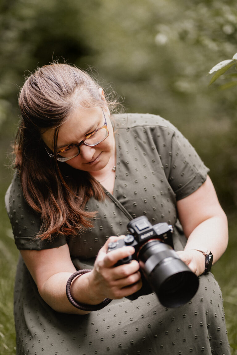 Vom Selbsthass zur Selbstliebe – meine Geschichte und warum ich heute Frauen fotografiere.